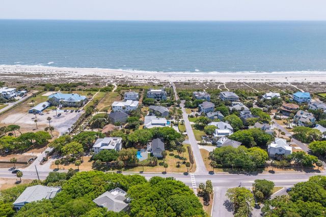 8 46th Avenue, Isle Of Palms, SC 29451