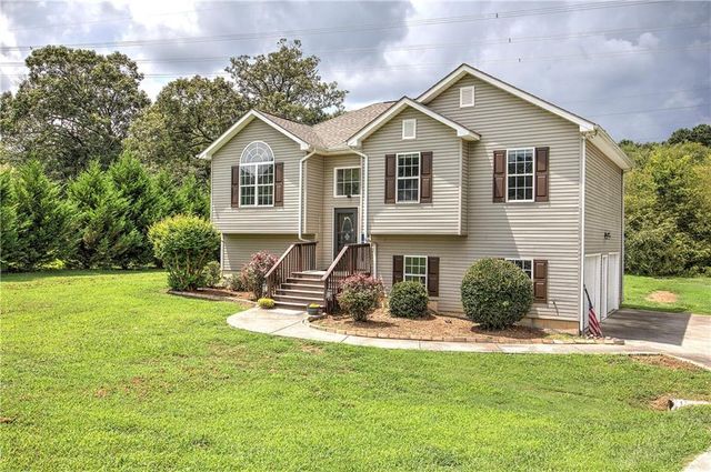 258 Hunters Crossing SE, Calhoun, GA 30701