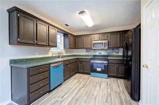 258 Hunters Crossing SE, Calhoun, GA 30701