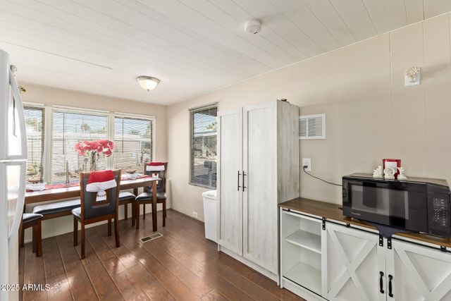 10401 N CAVE CREEK Road 159, Phoenix, AZ 85020