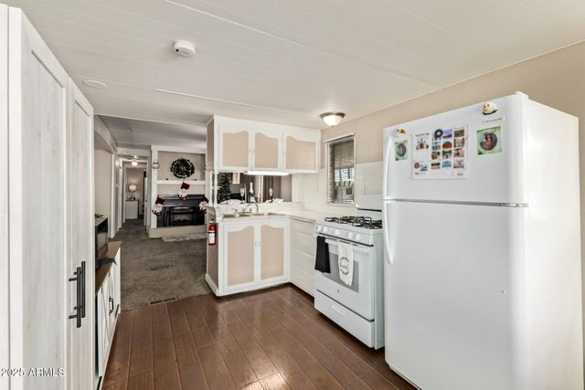 10401 N CAVE CREEK Road 159, Phoenix, AZ 85020