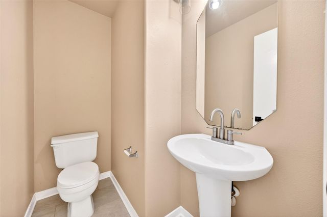 15014 Middle Oaks Boulevard, Houston, TX 77082