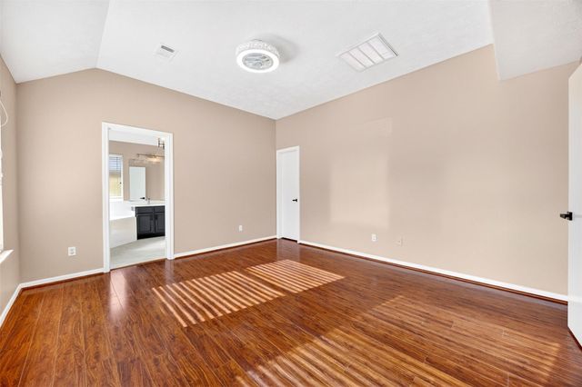 15014 Middle Oaks Boulevard, Houston, TX 77082