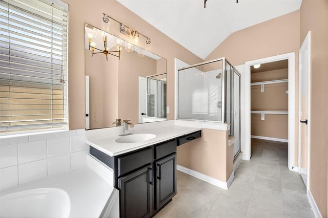 15014 Middle Oaks Boulevard, Houston, TX 77082
