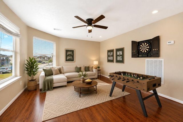15014 Middle Oaks Boulevard, Houston, TX 77082