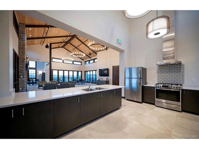 8641 Middle Fork St, Littleton, CO 80125