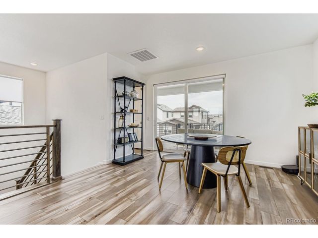 8641 Middle Fork St, Littleton, CO 80125