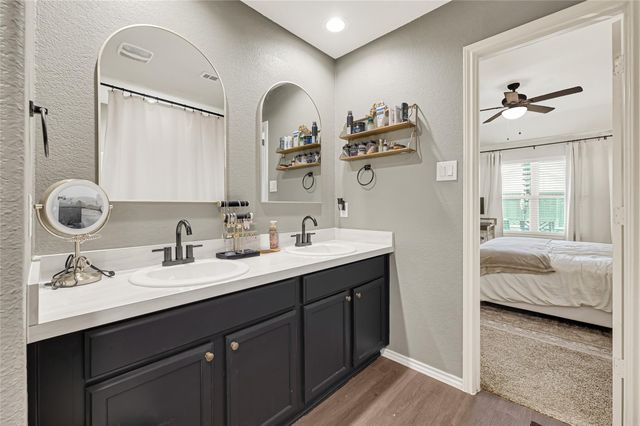 15426 Sicomoro Viejo Street, Channelview, TX 77530