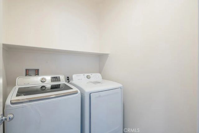 422 W Route 66 94, Glendora, CA 91740
