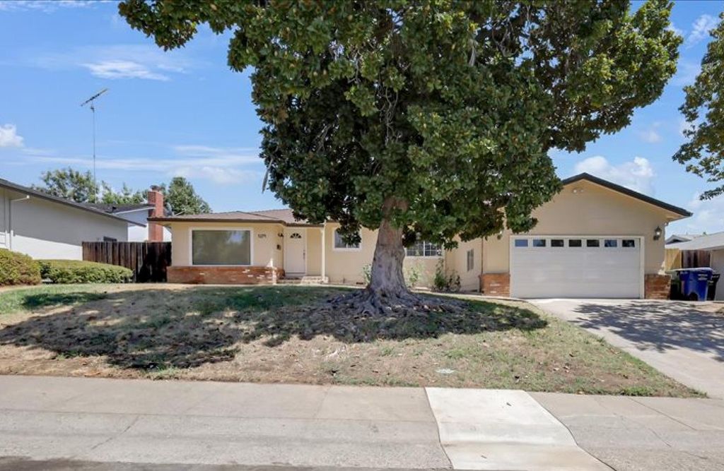 5274 Heritage Drive, Carmichael, CA 95608