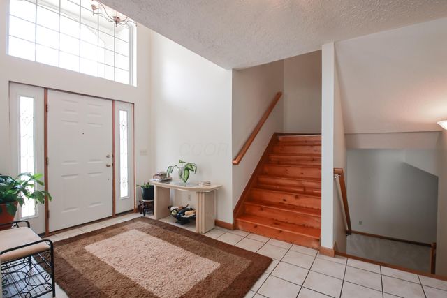 8142 Bellow Park Drive, Reynoldsburg, OH 43068