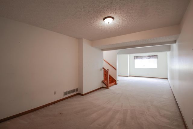 8142 Bellow Park Drive, Reynoldsburg, OH 43068