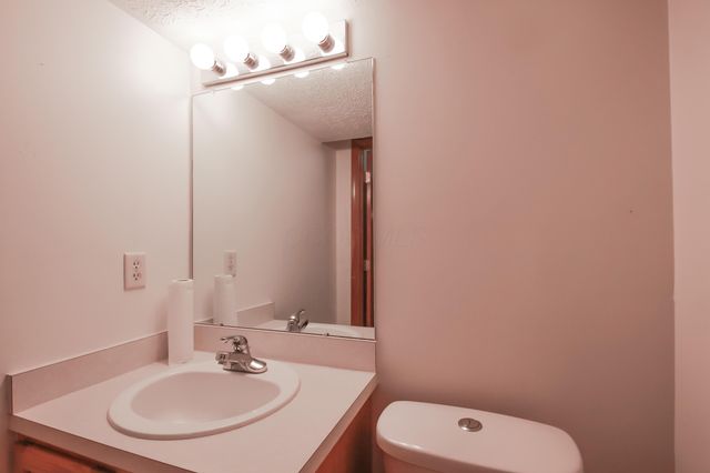 8142 Bellow Park Drive, Reynoldsburg, OH 43068