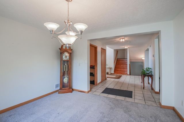 8142 Bellow Park Drive, Reynoldsburg, OH 43068