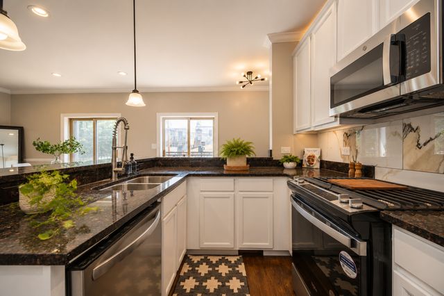 6651 S Drexel Avenue 1E, Chicago, IL 60637