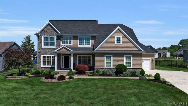 5345 Glenview Drive, Clarence, NY 14031