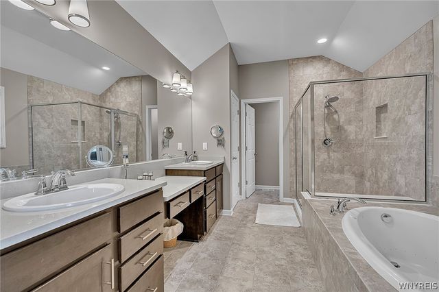 5345 Glenview Drive, Clarence, NY 14031