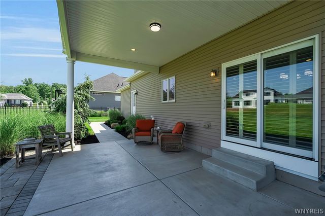 5345 Glenview Drive, Clarence, NY 14031