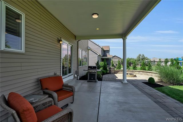 5345 Glenview Drive, Clarence, NY 14031