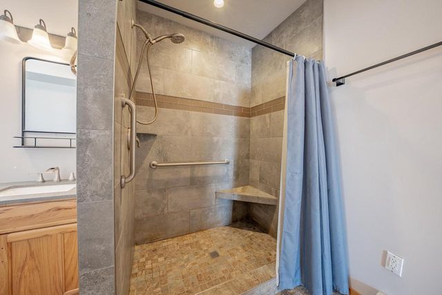 W9356 STATE ROAD 76, New London, WI 54961