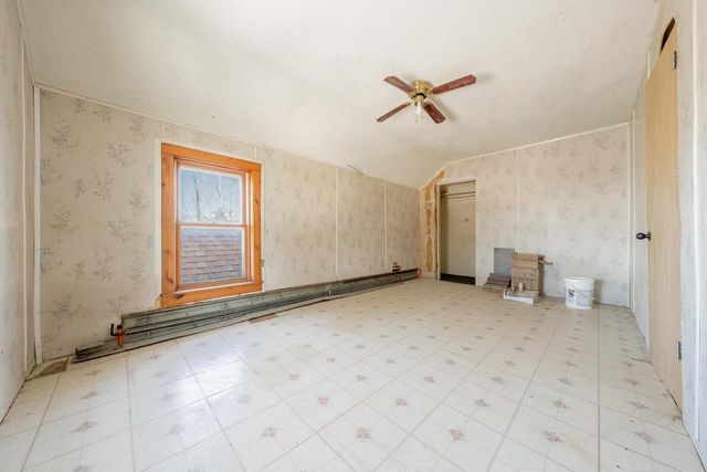 W9356 STATE ROAD 76, New London, WI 54961