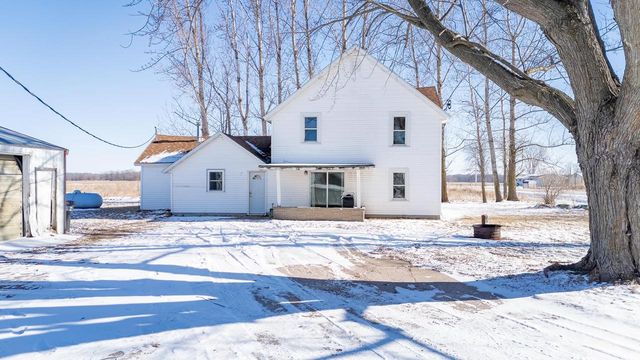 W9356 STATE ROAD 76, New London, WI 54961