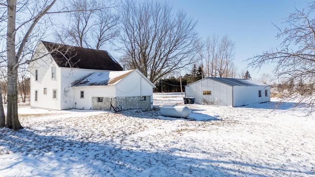 W9356 STATE ROAD 76, New London, WI 54961