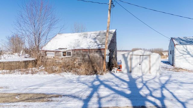W9356 STATE ROAD 76, New London, WI 54961