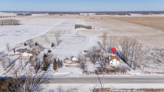 W9356 STATE ROAD 76, New London, WI 54961