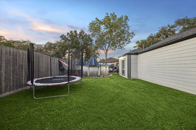 4531 Turf Valley Drive, Houston, TX 77084