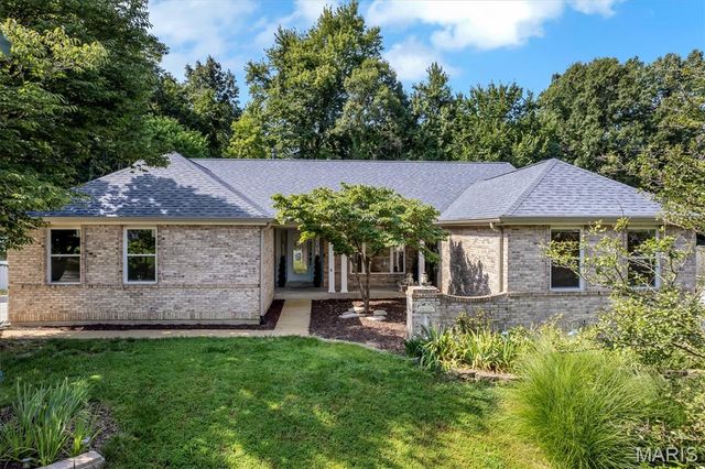 16426 Prestwick Place Lane, Wildwood, MO 63011
