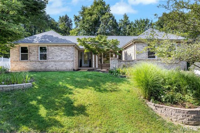 16426 Prestwick Place Lane, Wildwood, MO 63011
