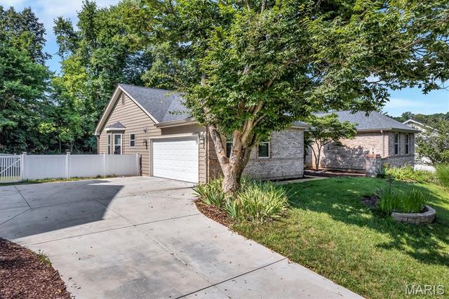 16426 Prestwick Place Lane, Wildwood, MO 63011