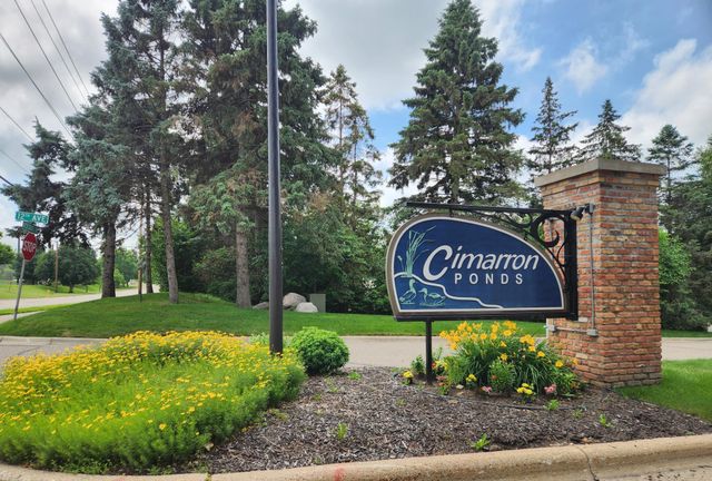 1064 Zanzibar Lane N, Plymouth, MN 55447