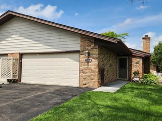 1064 Zanzibar Lane N, Plymouth, MN 55447