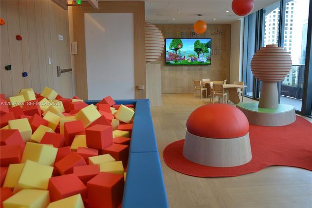 1000 Brickell Plaza 2007, Miami, FL 33131