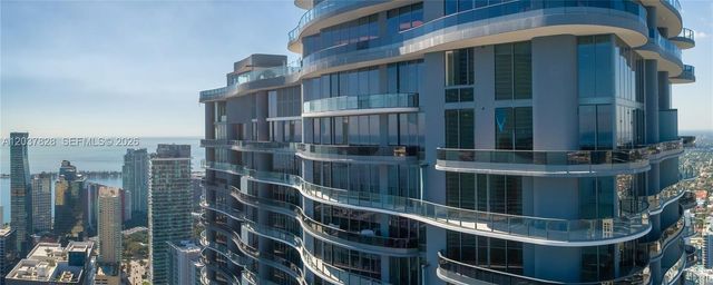1000 Brickell Plaza 2007, Miami, FL 33131