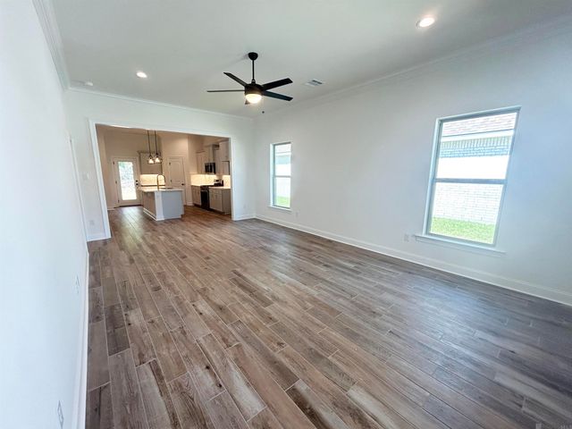 18741 Corlis Green Dr, Zachary, LA 70791