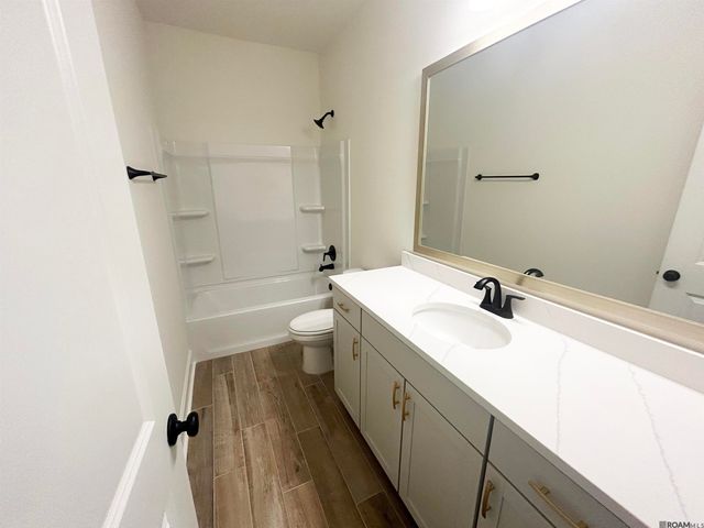 18741 Corlis Green Dr, Zachary, LA 70791