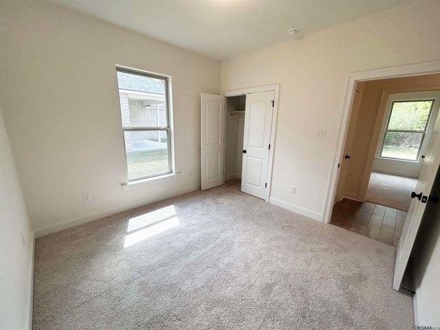 18741 Corlis Green Dr, Zachary, LA 70791