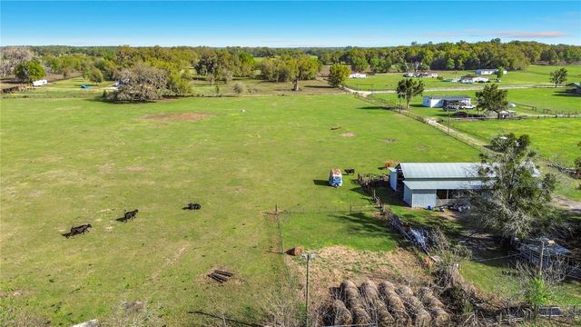 855 NE 107TH ROAD, Oxford, FL 34484