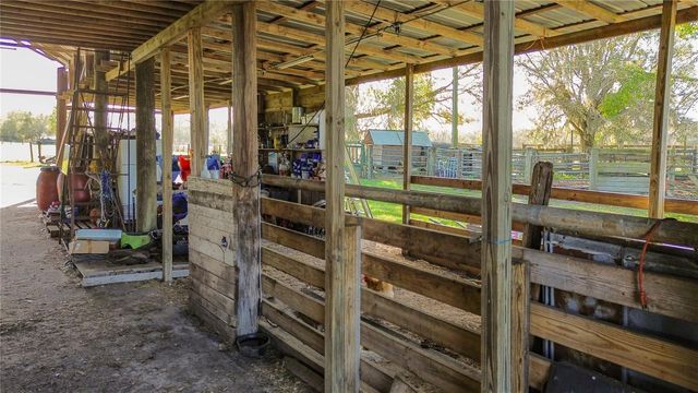 855 NE 107TH ROAD, Oxford, FL 34484