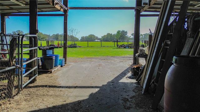 855 NE 107TH ROAD, Oxford, FL 34484