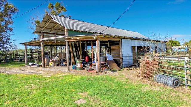 855 NE 107TH ROAD, Oxford, FL 34484