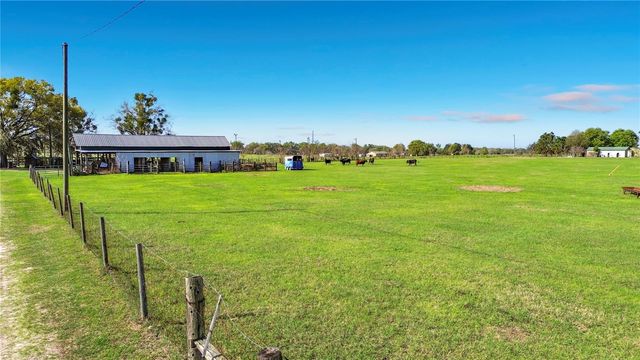 855 NE 107TH ROAD, Oxford, FL 34484