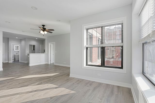 6105 N Winthrop Avenue 3, Chicago, IL 60660