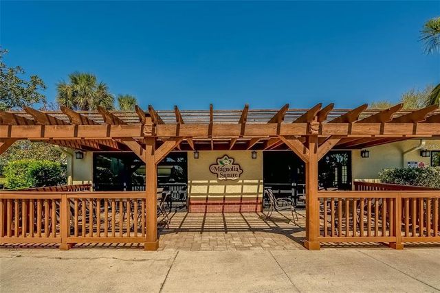 501 E BAY DRIVE 204, Largo, FL 33770