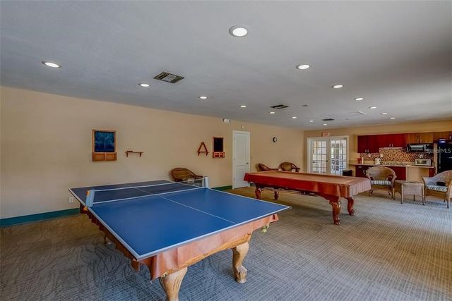 501 E BAY DRIVE 204, Largo, FL 33770
