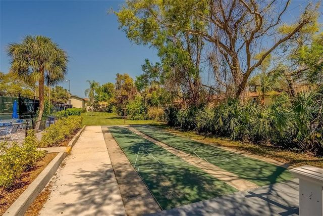 501 E BAY DRIVE 204, Largo, FL 33770