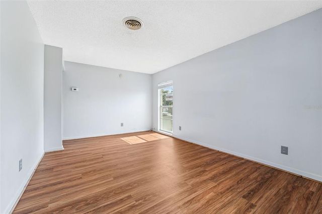 501 E BAY DRIVE 204, Largo, FL 33770